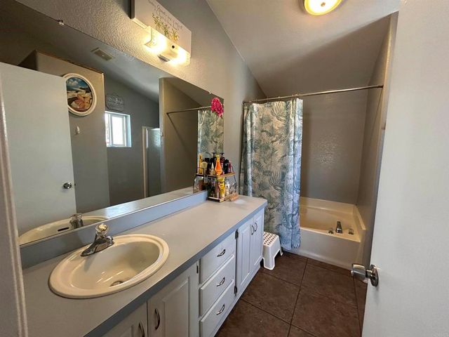 2550 E Valley Pkwy 87, Escondido, CA 92027