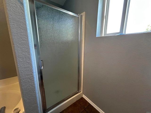 2550 E Valley Pkwy 87, Escondido, CA 92027