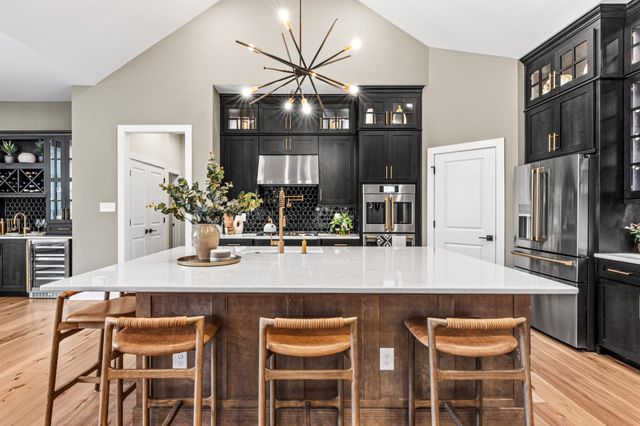1488 Saundersville Rd, Hendersonville, TN 37075