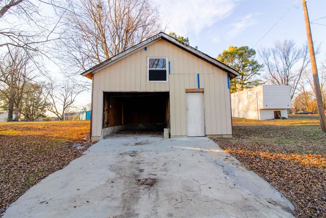 284 HIGHLAND ST, Ripley, TN 38063