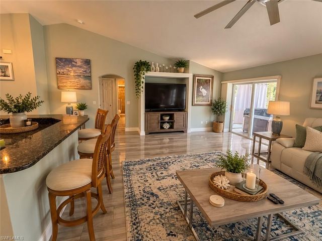 2034 NE 5th ST, Cape Coral, FL 33909