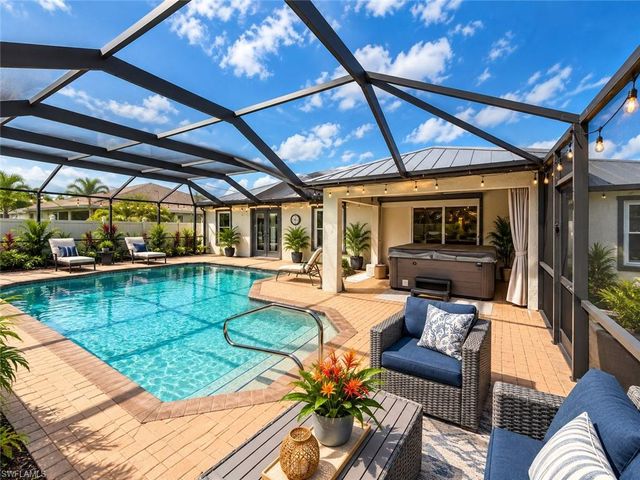 2034 NE 5th ST, Cape Coral, FL 33909