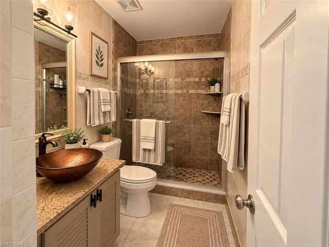 2034 NE 5th ST, Cape Coral, FL 33909