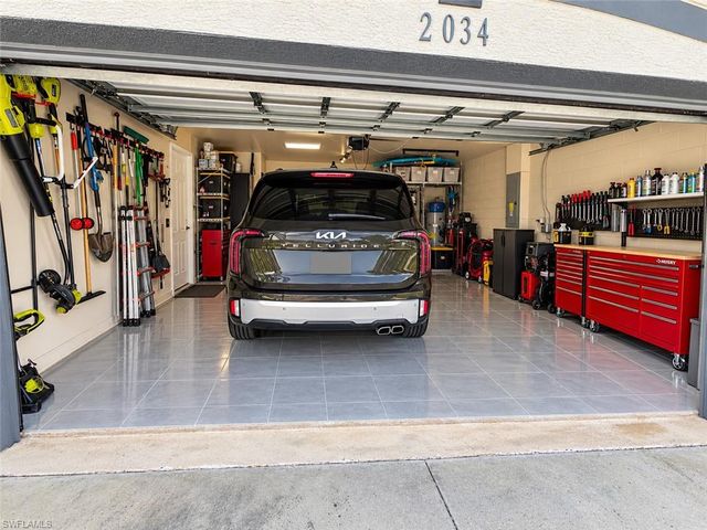 2034 NE 5th ST, Cape Coral, FL 33909