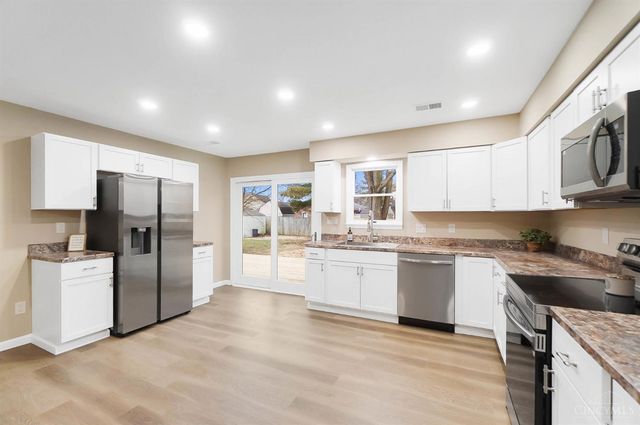 913 Hartz Drive, Lebanon, OH 45036