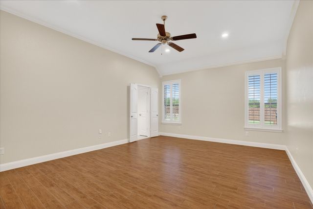 2000 Adams Lane S, Azle, TX 76020