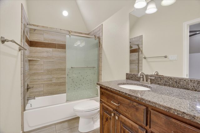 2000 Adams Lane S, Azle, TX 76020