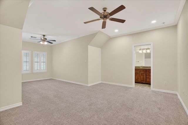 2000 Adams Lane S, Azle, TX 76020