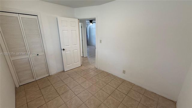 4940 SW 28th Ter S, Dania Beach, FL 33312