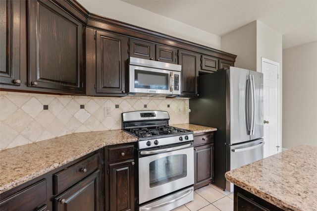 7902 Cahill DR, Austin, TX 78729