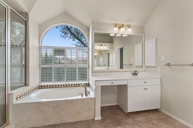 7902 Cahill DR, Austin, TX 78729