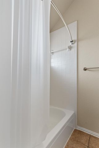 7902 Cahill DR, Austin, TX 78729