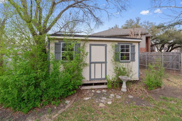 7902 Cahill DR, Austin, TX 78729