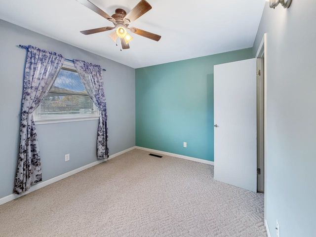 2013 California Dr, Minot, ND 58703