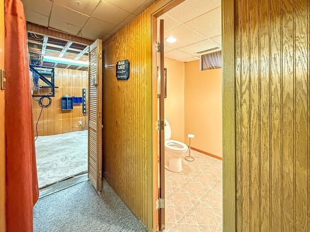 2013 California Dr, Minot, ND 58703