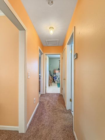 2013 California Dr, Minot, ND 58703