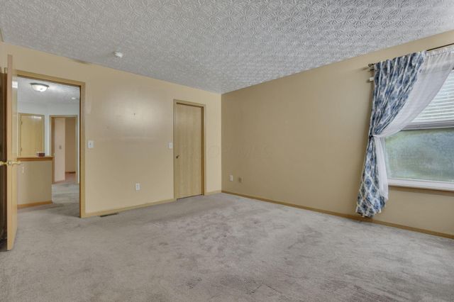 5901 Stillponds Place, Columbus, OH 43228