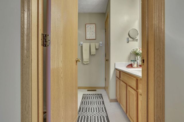 5901 Stillponds Place, Columbus, OH 43228