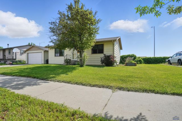 4012 CHIEF DR, Rapid City, SD 57701