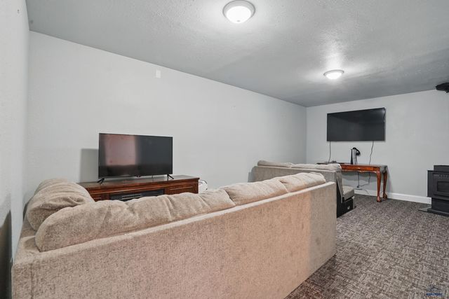 4012 CHIEF DR, Rapid City, SD 57701