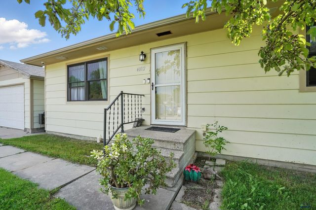 4012 CHIEF DR, Rapid City, SD 57701