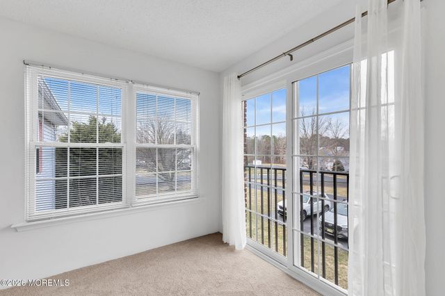 105 Frontier Way, Tinton Falls, NJ 07753