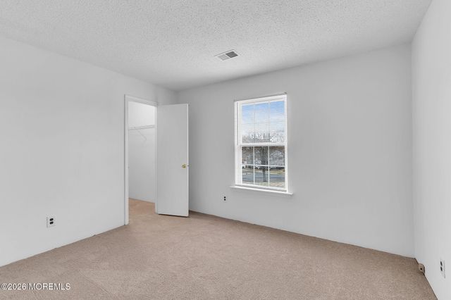 105 Frontier Way, Tinton Falls, NJ 07753