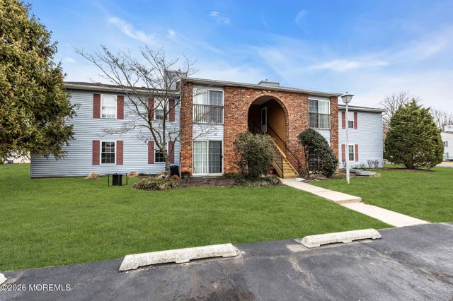 105 Frontier Way, Tinton Falls, NJ 07753