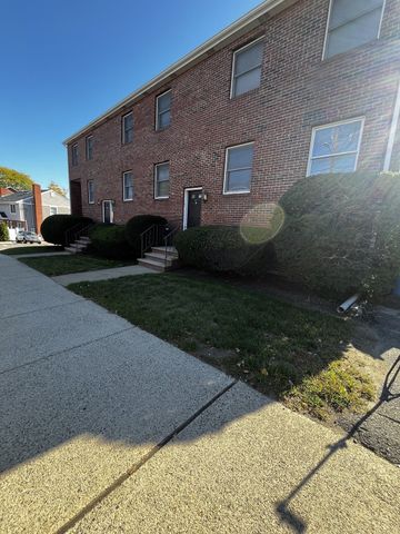 100 Trapelo 2, Waltham, MA 02452