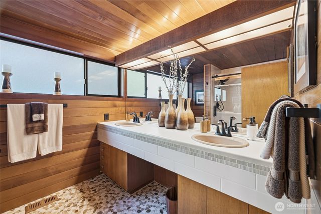 17368 Olympic Place, Mount Vernon, WA 98274