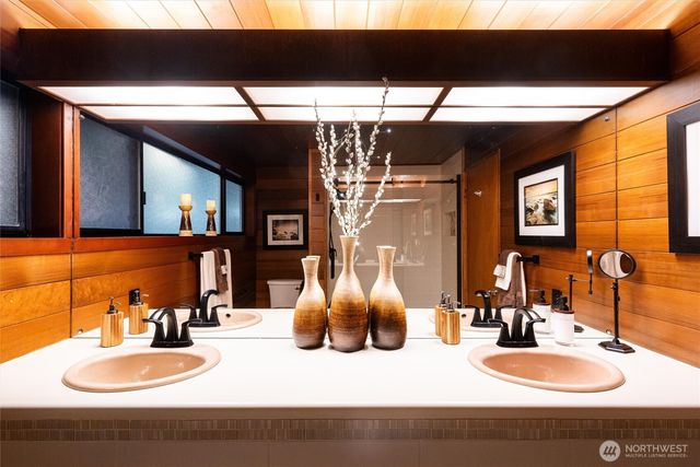 17368 Olympic Place, Mount Vernon, WA 98274