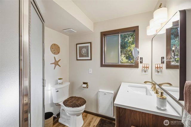 17368 Olympic Place, Mount Vernon, WA 98274