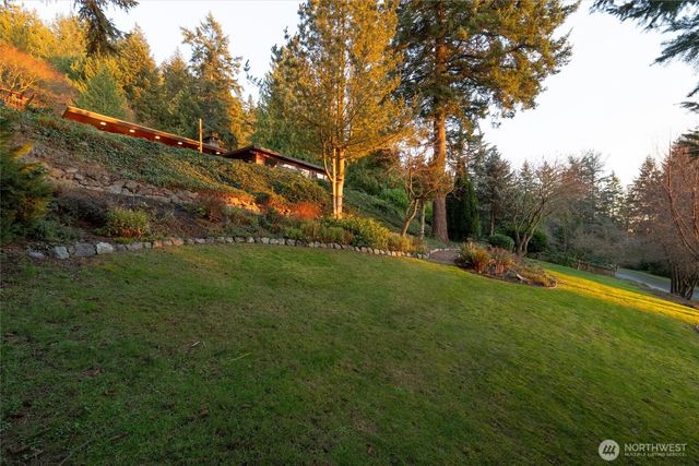 17368 Olympic Place, Mount Vernon, WA 98274