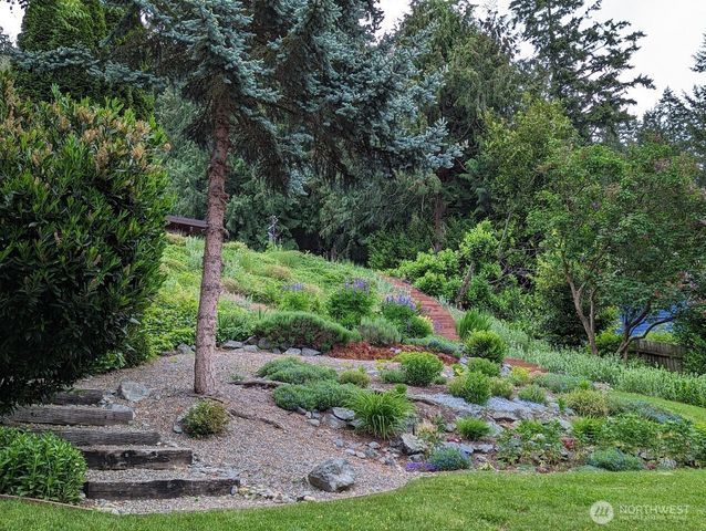 17368 Olympic Place, Mount Vernon, WA 98274