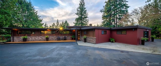 17368 Olympic Place, Mount Vernon, WA 98274