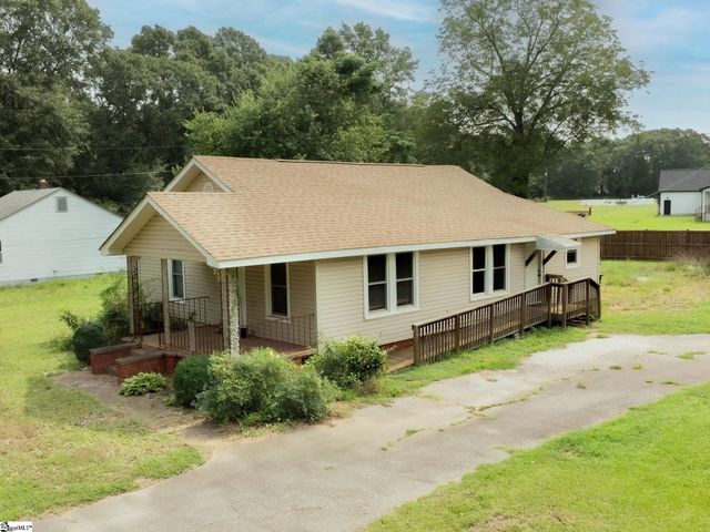 123 Pine Ridge Road, Lyman, SC 29365