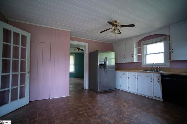 123 Pine Ridge Road, Lyman, SC 29365