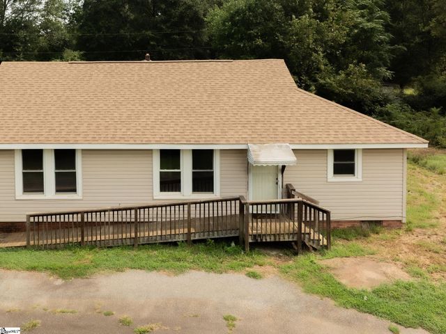123 Pine Ridge Road, Lyman, SC 29365