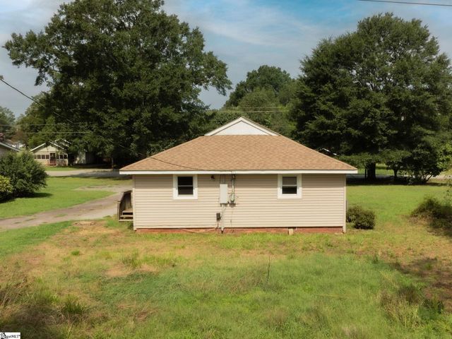123 Pine Ridge Road, Lyman, SC 29365