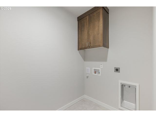 1521 Nw Tracy, Mc Minnville, OR 97128