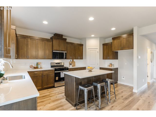 1521 Nw Tracy, Mc Minnville, OR 97128