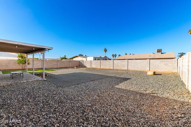 6946 W MERRELL Street, Phoenix, AZ 85033