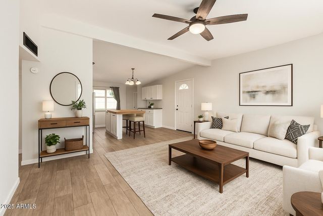 6946 W MERRELL Street, Phoenix, AZ 85033