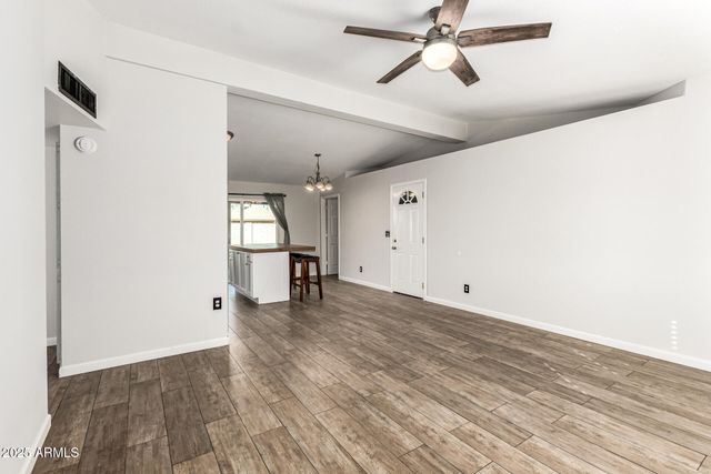 6946 W MERRELL Street, Phoenix, AZ 85033