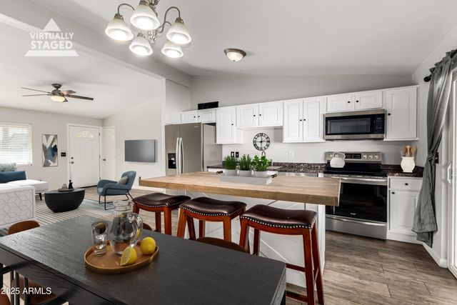 6946 W MERRELL Street, Phoenix, AZ 85033