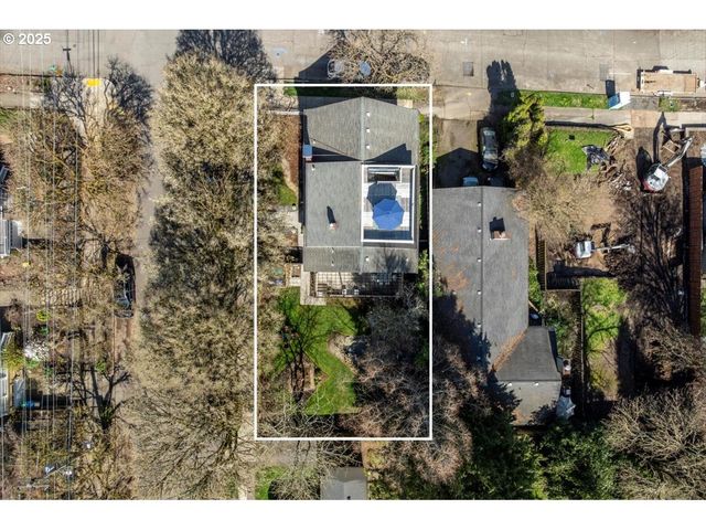 7006 S VIRGINIA Ave, Portland, OR 97219