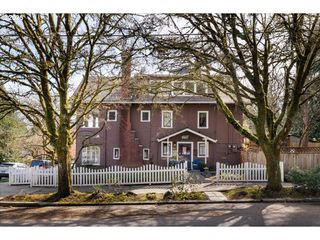 7006 S VIRGINIA Ave, Portland, OR 97219