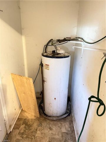 114 N Jackson Avenue, Winston-salem, NC 27101