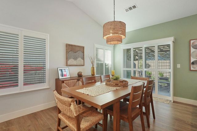 13929 E Orchard View Ct, Lockeford, CA 95237