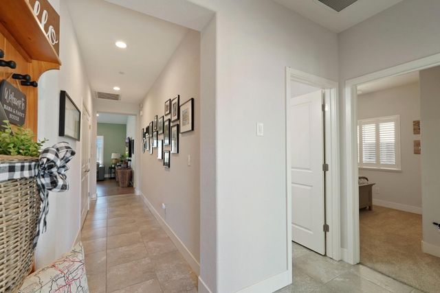 13929 E Orchard View Ct, Lockeford, CA 95237